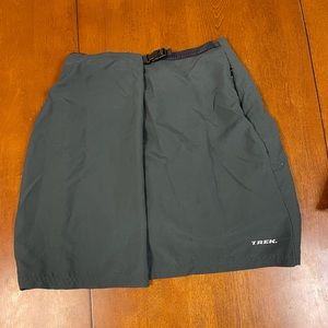 Trek Cycling Shorts, Charcoal, Size M